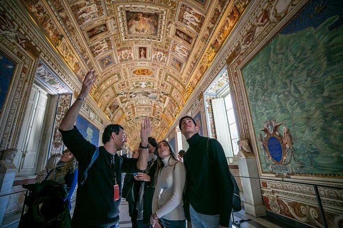 Skip-The-Line Night Tour Vatican Museums With Sistine Chapel - Avoiding Crowds