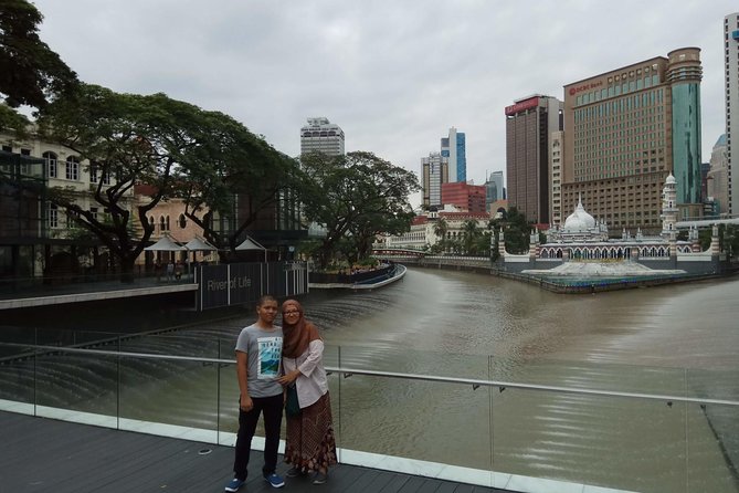 Skip the Line Petronas Twin Towers Admission Ticket With Free City Tour - Free City Tour