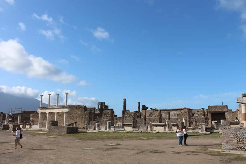 Skip the Line - Pompeii Discovery With Expert Archaeologist - Customer Reviews and Ratings