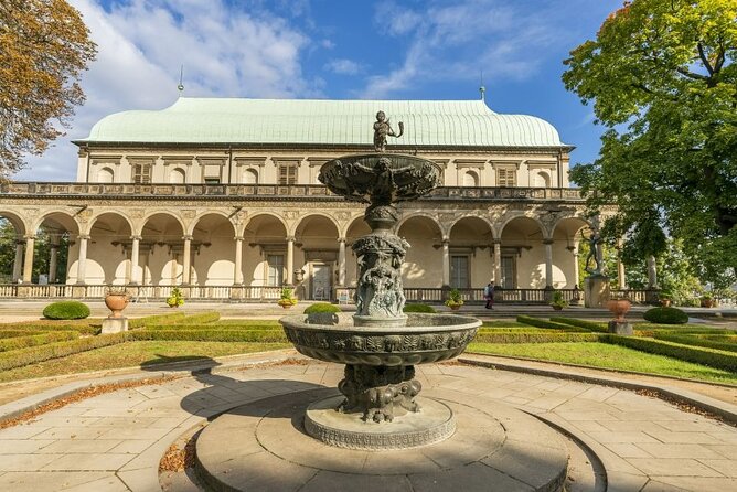 Skip the Line: Prague Castle Interiors Tour With Local Guide - Meeting and End Points