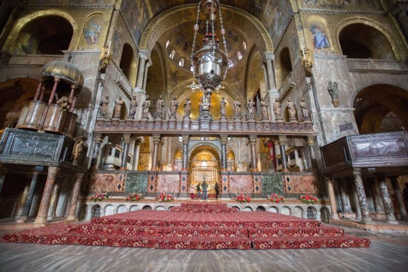 Skip the Line: St. Marks Basilica Guided Tour - Key Points
