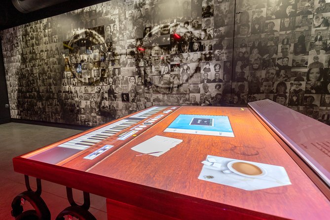 Skip the Line: Strawberry Field Visitor Experience Ticket With Media Guide - Visitor Experience