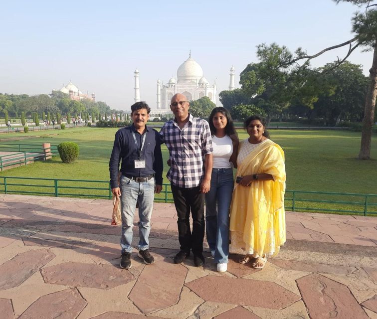 Skip-the-Line Taj, Fort and Fatehpur Sikri Day Trip - Itinerary at a Glance