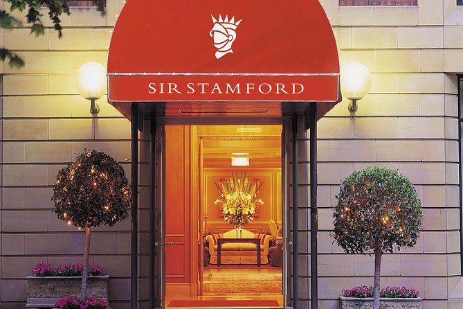 Skip the Line: The Gentleman Magician at Sir Stamford at Circular Quay Ticket - Customer Feedback: Pros