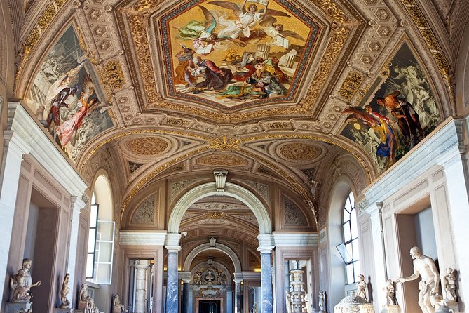 Skip the Line Ticket to the Vatican Museums & the Sistine Chapel - Exploring the Sistine Chapel