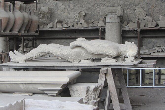 Skip-The-Line Tickets VIP Small Group Tour To Pompei and Vesuvius - Climbing Mount Vesuvius