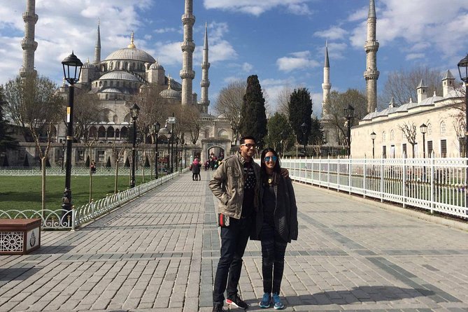 Skip-The-Line: Treasures of Istanbul W/Lunch - Meeting and Pickup