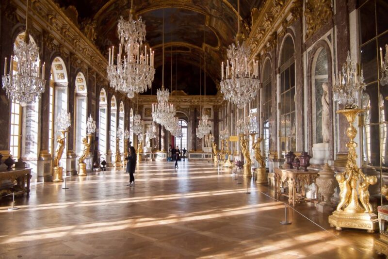 Skip-The-Line Versailles Palace Tour by Train From Paris - Guided Tour of the Château