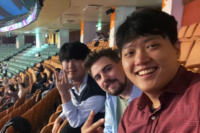 Skip the Line: Watch Baseball/Basketball Match in Seoul & Local Food Experience - Praise for the Host and Guide