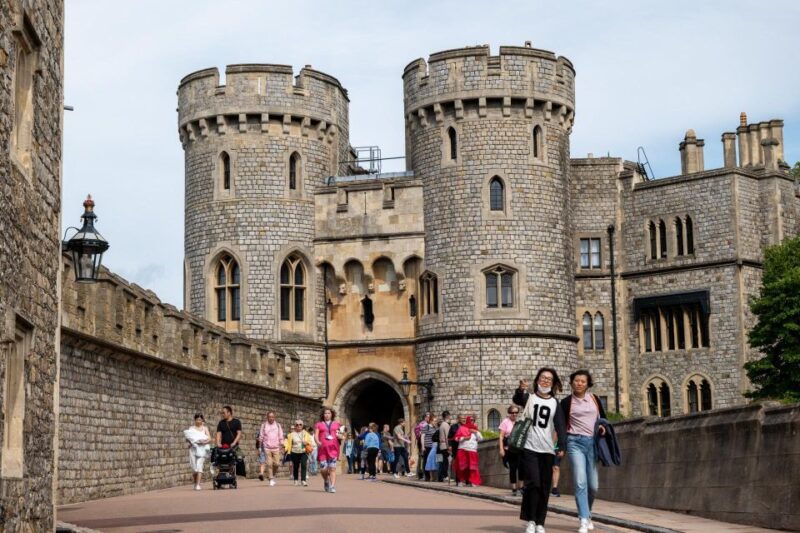 Skip-The-Line Windsor Castle Day Trip From London With Guide - Key Points