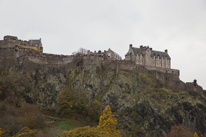 Skip-the-Ticket-Line Edinburgh Castle Walking Tour - Tour Duration and Meeting