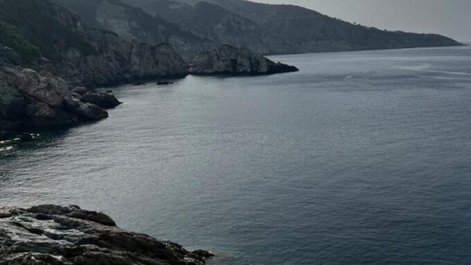 Skopelos: Mamma Mia Cliff Tour - Exploring the Mamma Mia Cliff