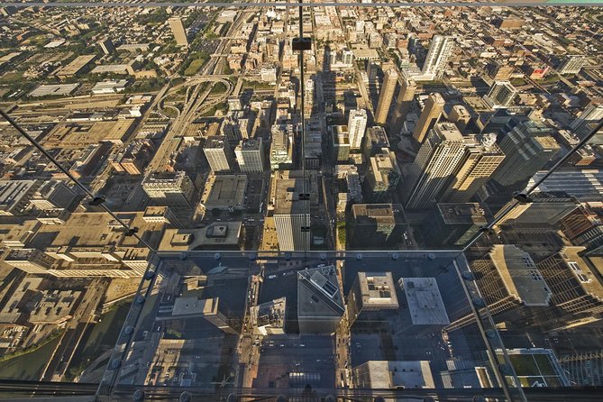 Skydeck Chicago Admission Ticket - Visitor Experience Highlights