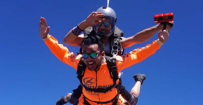 Skydive Algarve: Tandem Skydiving 10.000ft (up to 15.000ft) - Frequently Asked Questions