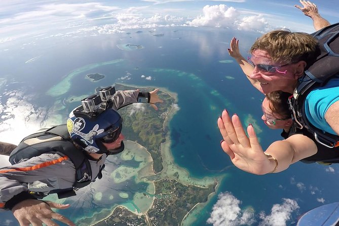 Skydive Fiji Legend 13000FT Tandem Jump (60 Seconds Free Fall) - Pickup and Meeting Information