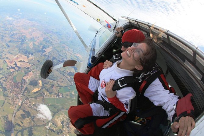 Skydive Tandem - São Paulo - Brazil - Equipment and Clothing Rental