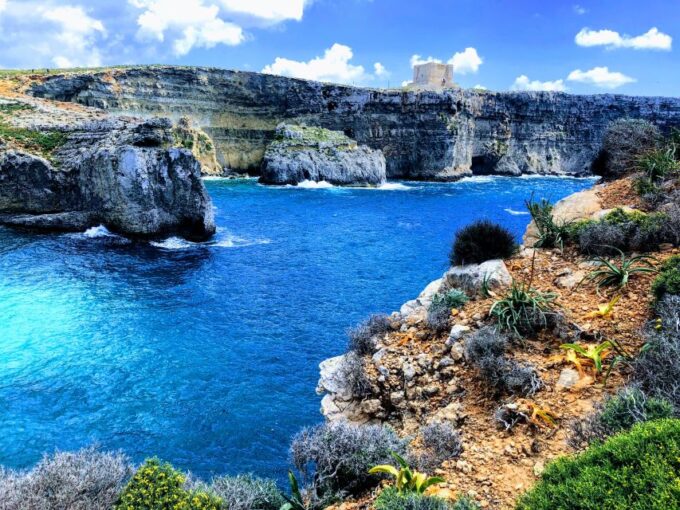 Sliema: Fernandes Gozo and Comino Cruise With Lunch & Drinks - Recommended Packing Items