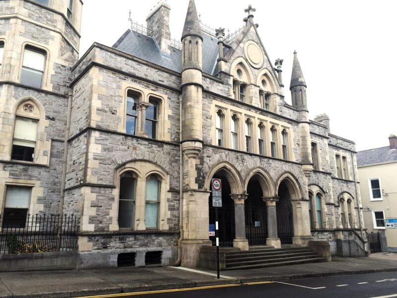 Sligo Walking Tour: Highlights and Macabre Dark Tales Tour - Tour Logistics and Accessibility