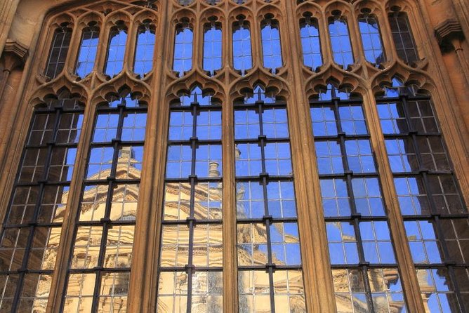 Small and Exclusive Oxford Highlights Tour - Duration and Group Size