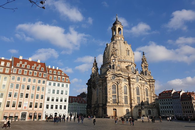 Small City Tour by Bike - Meeting and Pickup