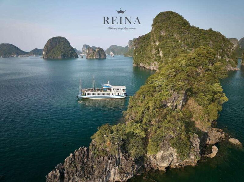 Small Deluxe Cruise in Halong Bay Day With Lunch and Sunset - Lunch and Refreshments