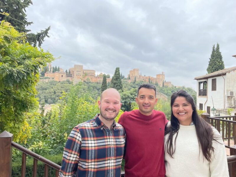 Small Group Albaicin & Granada Historic Center Walking Tour - Itinerary and Highlights