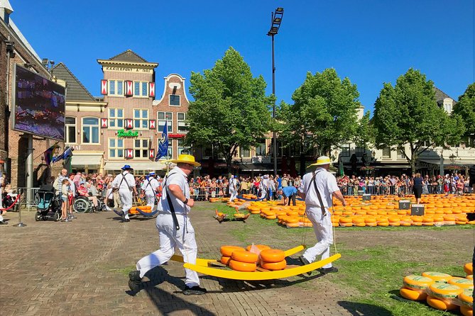 Small Group Alkmaar Cheese Market and City Tour *English* - Meeting and Pickup
