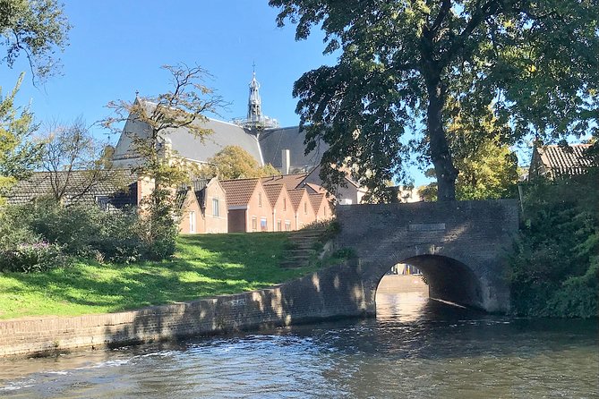 Small Group Alkmaar City Walking Tour *English* - Meeting and End Points