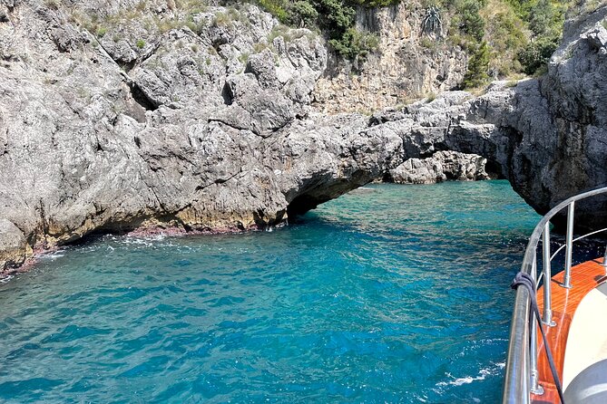 Small Group Amalfi Coast Boat Day Tour From Positano - Exploring the Fiordo Di Furore Cliffs