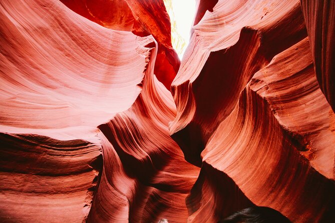 Small Group Antelope Canyon & Horseshoe Bend Tour From Las Vegas - Marveling at Horseshoe Bend