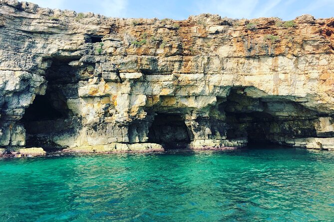 Small Group Boat Excursion to Polignano a Mare - Onboard Amenities and Activities