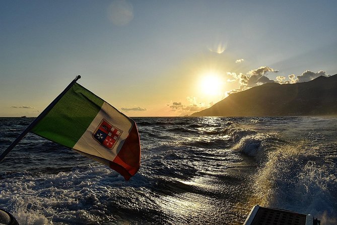 Small Group Boat Tour to Capri With Aperitif - Tour Schedule