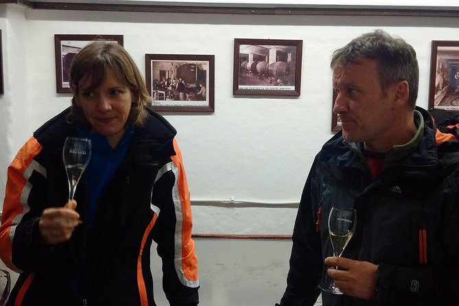 Small-Group Castle, Canyon and Sparkling Wine Day Trip From Brasov - Tasting Azuga Sparkling Wine