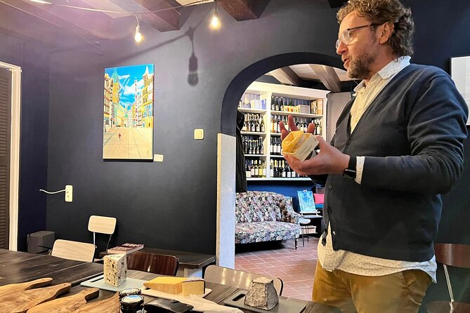 Small Group Cheese and Wine Tasting Tour in Amsterdam - Tasting Dutch Wines
