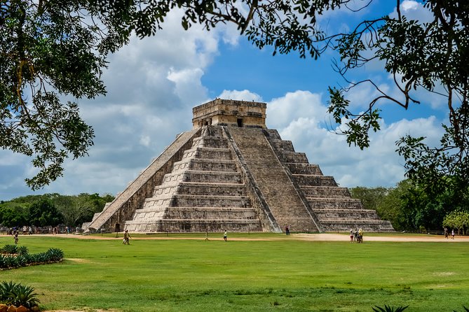Small Group CHICHEN ITZA Away From the Crowds With Early Departure and Mayan Community - Chichen Itza Exploration