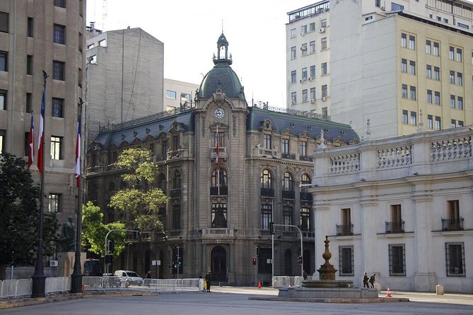 Small Group City Tour of Santiago of Chile - Group Size and Duration