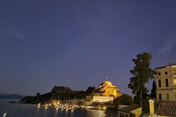 Small Group: Corfu Evening Walking Tour With a Glass of Wine - Meeting Point and Duration