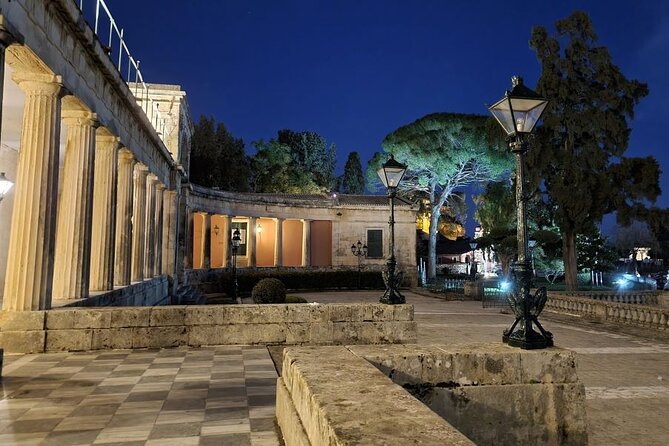 Small Group: Corfu Evening Walking Tour With a Glass of Wine - Dinner Option Available