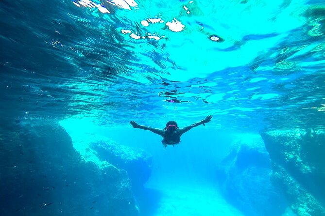 Small Group Cruise Around Antiparos & Despotiko With Lunch - What to Expect Onboard