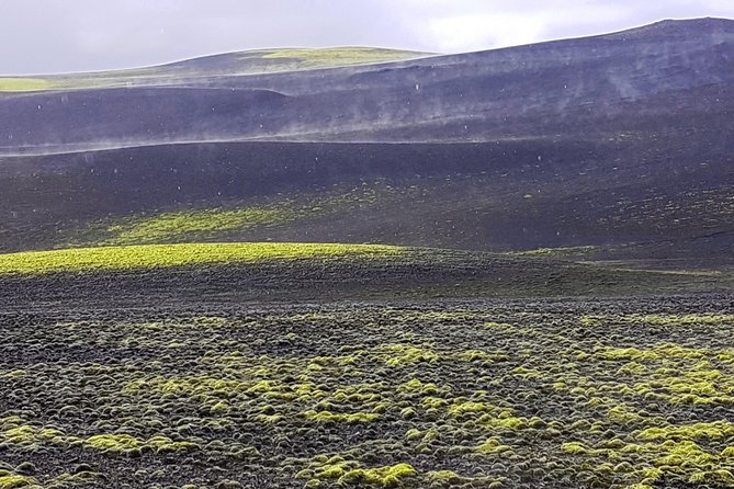 Small Group Day Tour to Lakagigar Volcano by Super Jeep From Klaustur - Exploring the Volcanic Landscape
