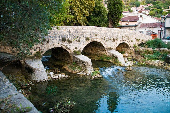 Small Group Day Tour to Mostar and Kravice Waterfalls - Explore Mostar