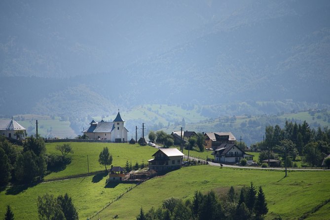 Small-Group Day Trip in Romanian Authentic Mountain Villages From Brasov - Private Guide and Transport