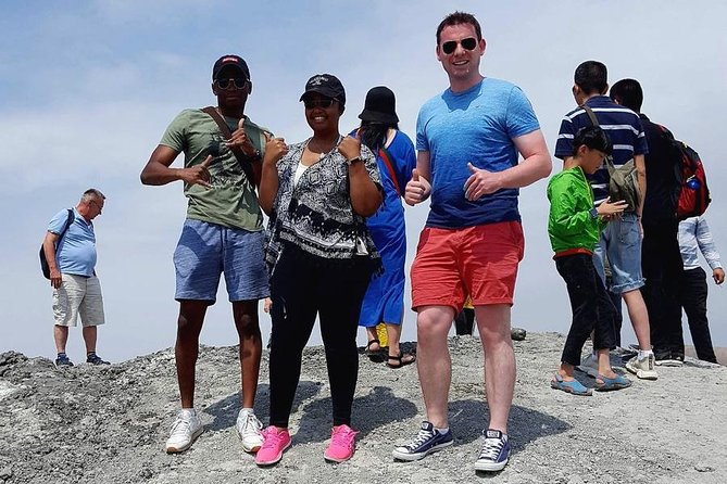 Small-Group Day Trip to Gobustan, Mud Volcanoes, Ateshgah & Yanar Dagh - Meeting and Pickup Information