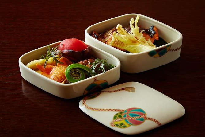 Small-Group Dinner Experience in Kyoto With Maiko and Geisha - Inclusions and Accessibility