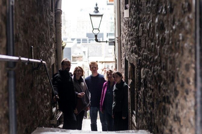 Small Group Edinburgh Witches Trials and Truth Tour - Persecution Fueled by Religious Zeal