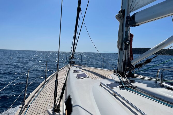 Small Group Excursion to the Devils Saddle by Sailboat - Tour Details