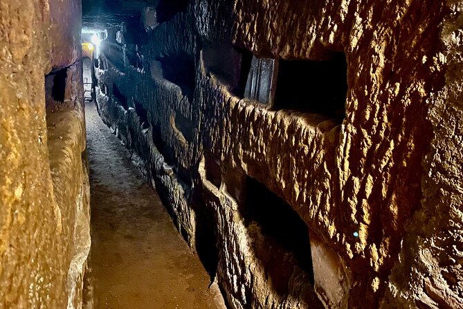 Small Group Express Tour of Roman Catacombs With Transfer - Group Size and Accessibility