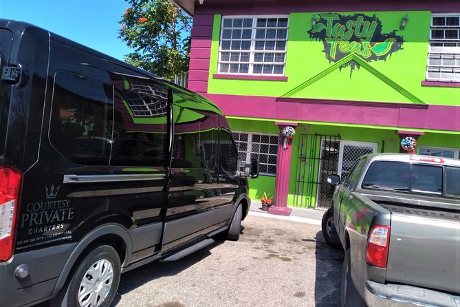 Small Group/ Family Private Roundtrip Airport Shuttle - Company Response and Commitment