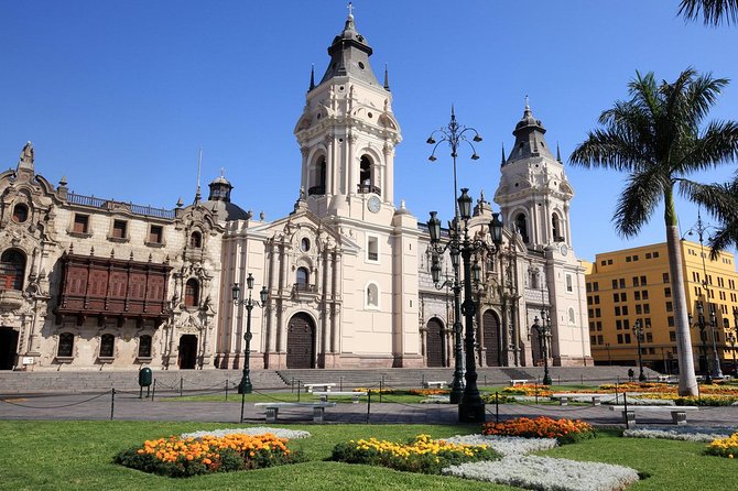Small-Group Full Day City Tour With Lunch and Show of Lights in Lima - Tour Details and Booking Information