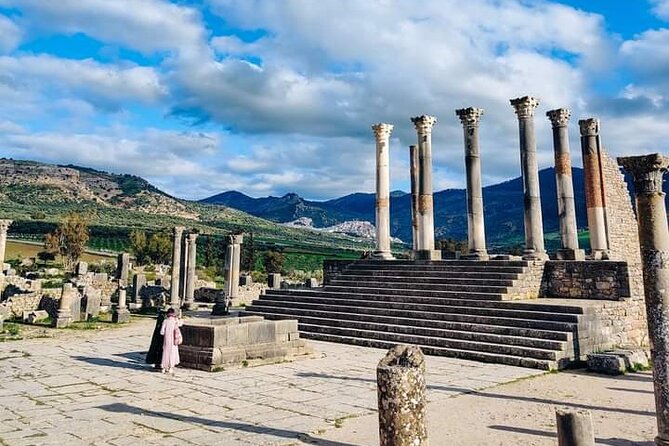 Small-Group Full-Day Meknes, Volubilis and Moulay Idriss Zerhoun Tour From Fez - Accessibility and Fitness